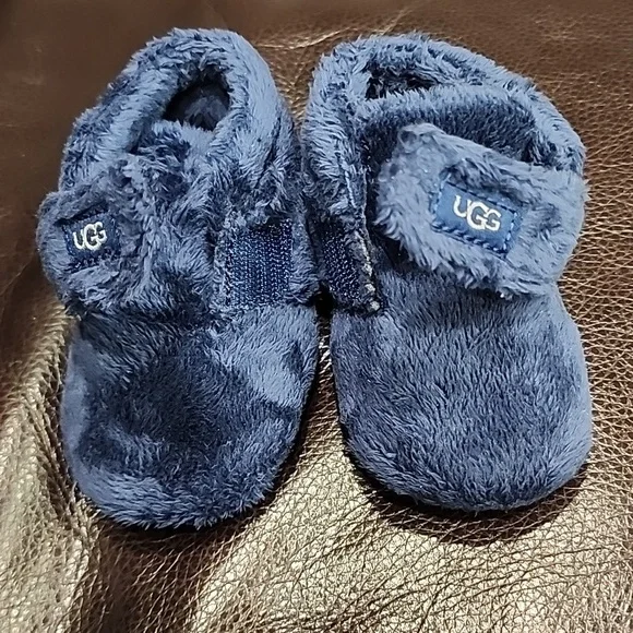 Ugg slippers - Picture 4 of 6